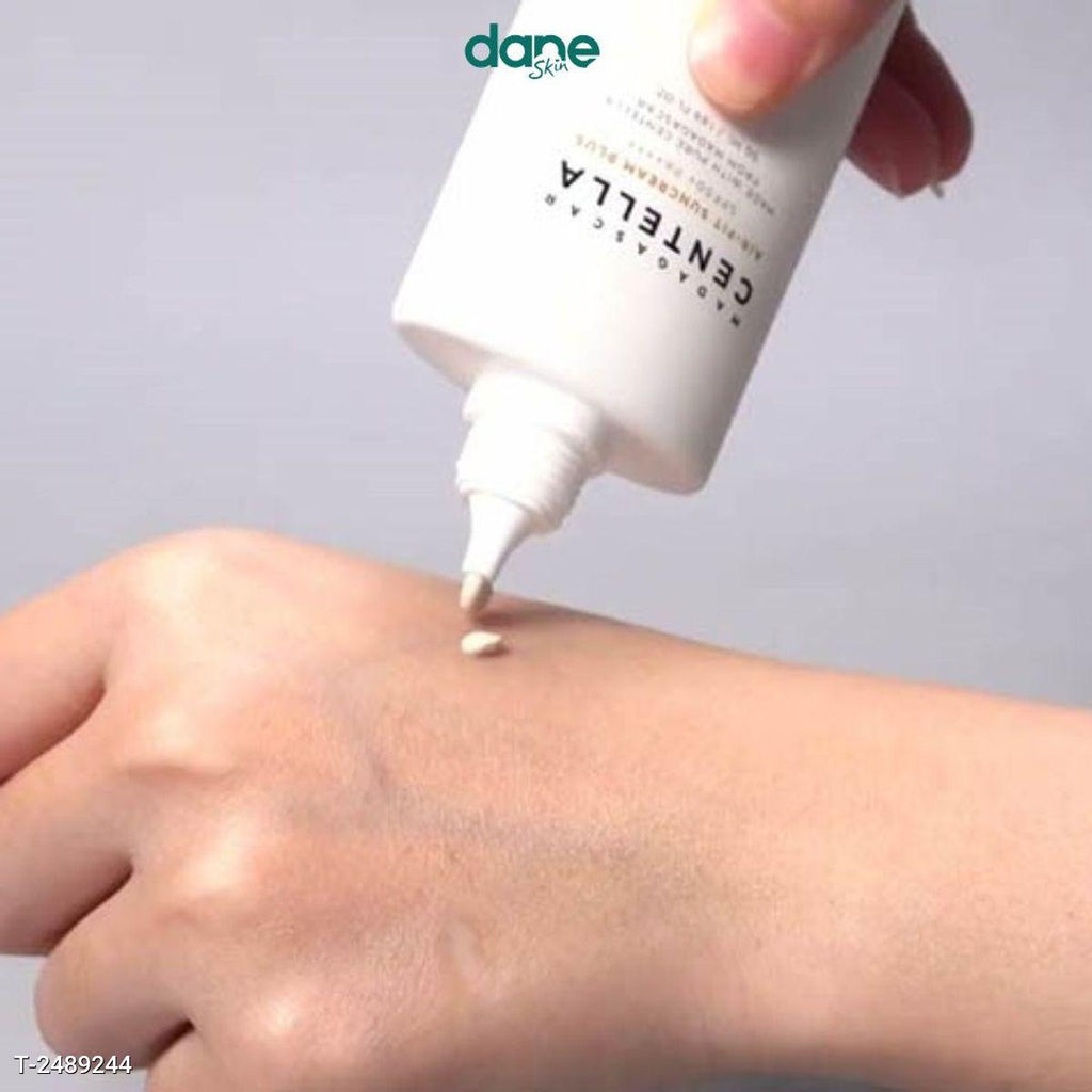 Kem Chống Nắng Rau Má Skin1004 Centella Air-Fit SPF50+ 50ml